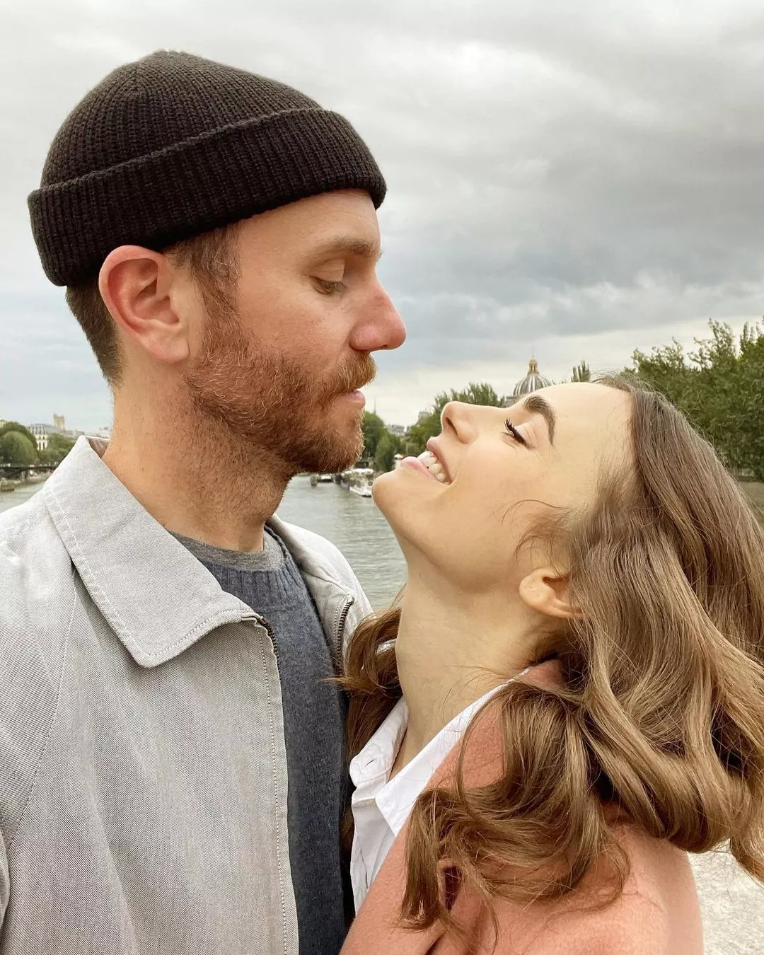 爱游戏足球-丹佛掘金迎葡超关键赛；今夜官宣签约；质疑声仍在；纪律约束更严格的简单介绍